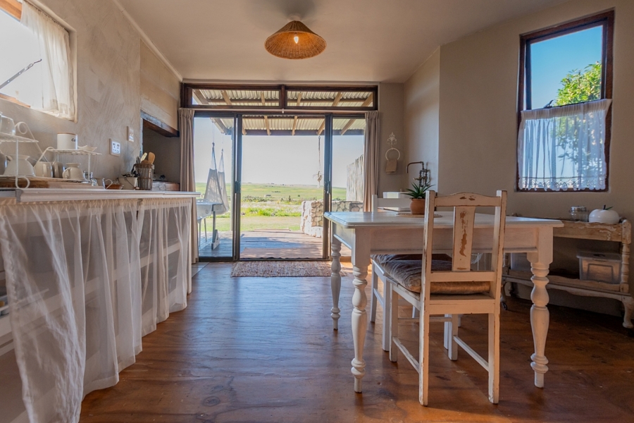 5 Bedroom Property for Sale in Trekoskraal Western Cape